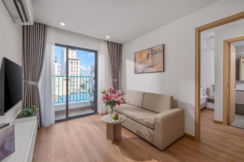 Q & H Hotel - Apartment - image 15