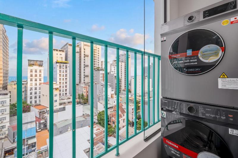Q & H Hotel - Apartment - image 13