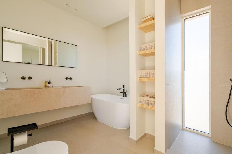 New Sea View Villa Heated Pool Rooftop Jacuzzi - image 12