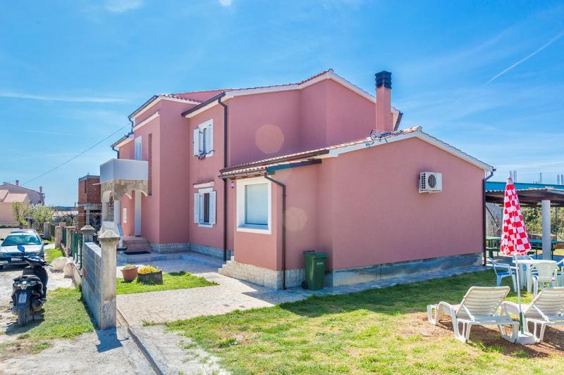 Apartment Nikola - image 13