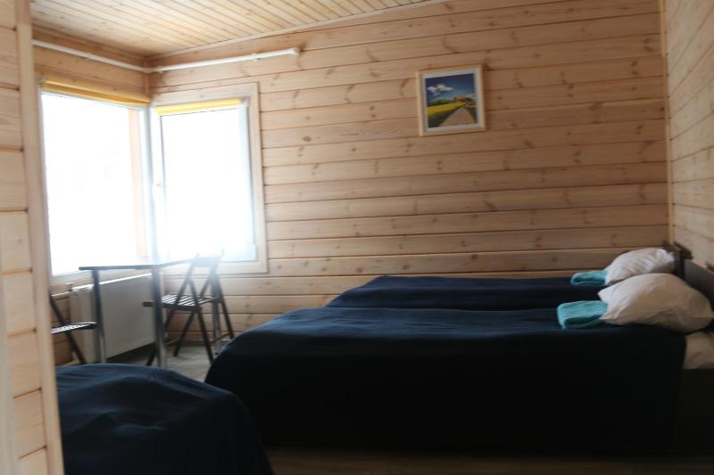Standard Family Room image 2