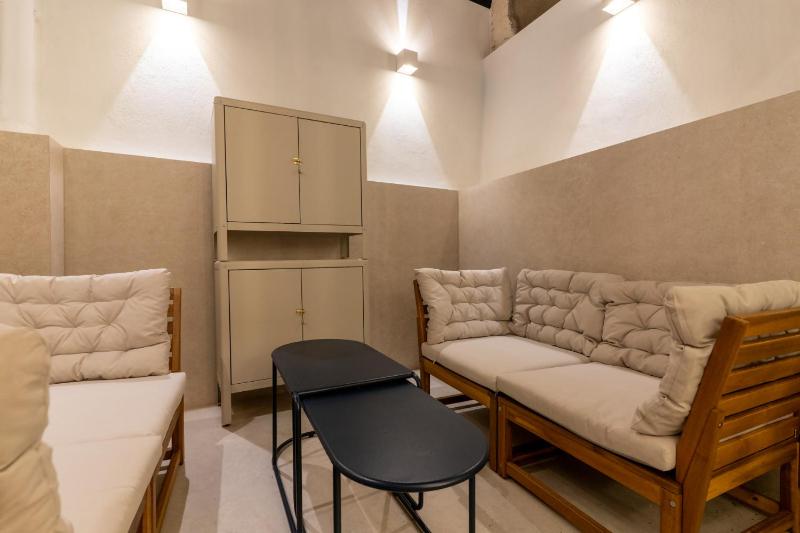 Braceli Beach Resort Ground Floor - rentafive - image 4