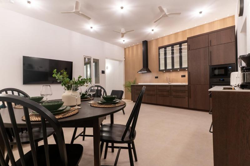 Braceli Beach Resort Ground Floor - rentafive - image 18