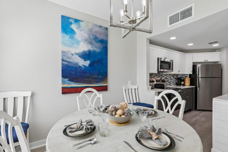 609 Barrington Park - image 15