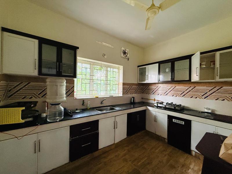 Casita Serviced Apartment - image 4