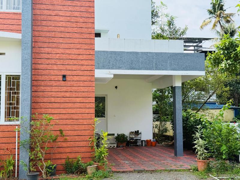 Casita Serviced Apartment - image 17