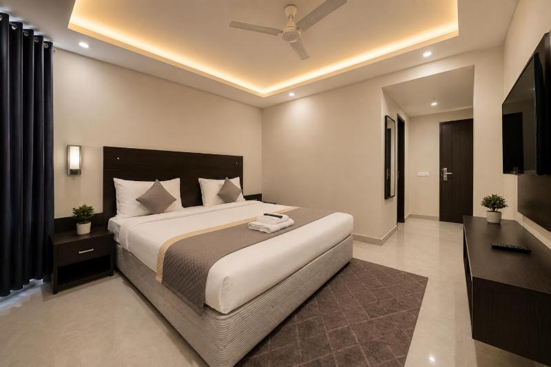 Hotel Giri Elite Near DLF Cyber City - image 3