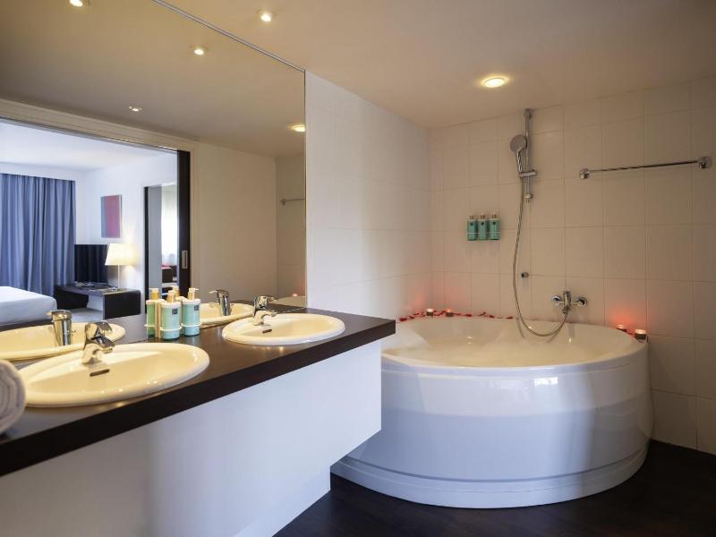Novotel Nantes Centre Gare - image 44