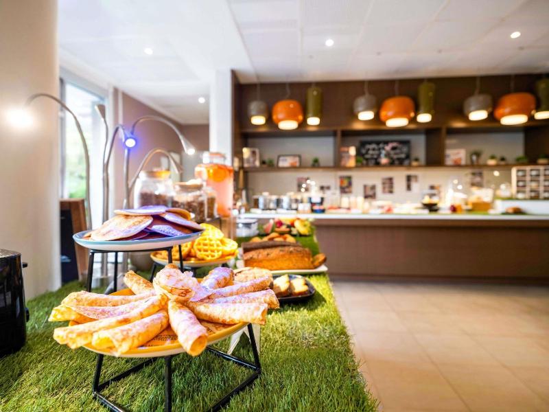 Novotel Nantes Centre Gare - image 42