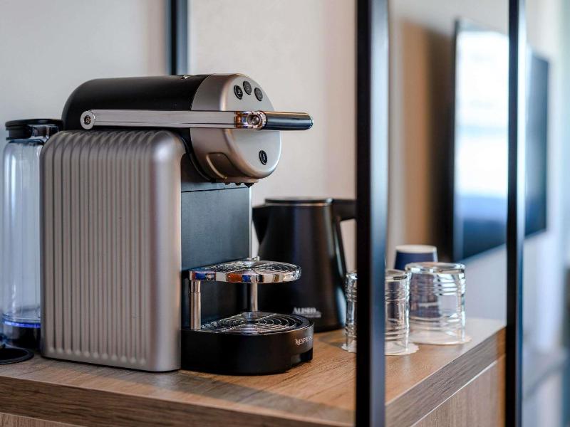Novotel Zurich City West - image 10