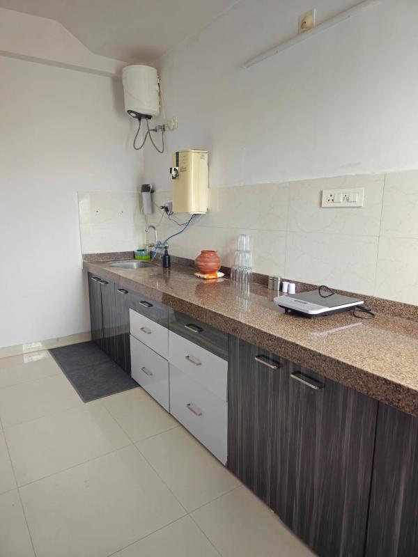 Spacious 3BHK Near Celebration Mall - image 8