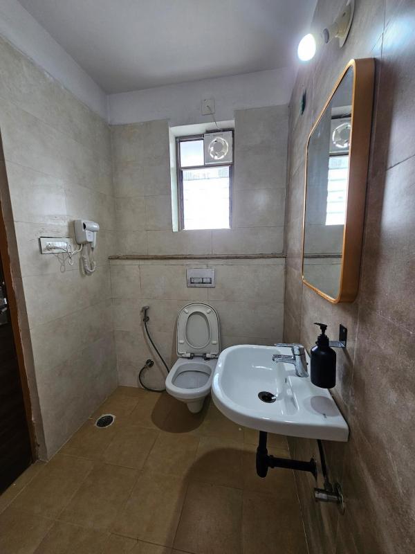 Spacious 3BHK Near Celebration Mall - image 16