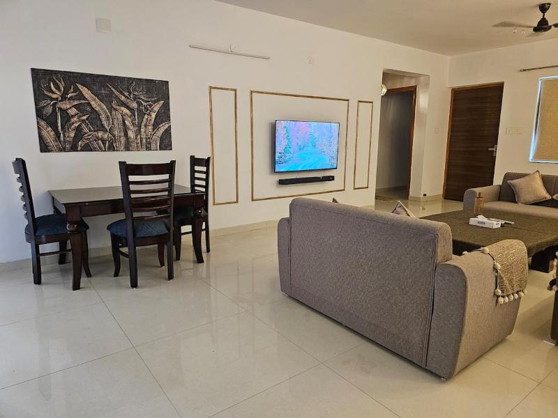 Spacious 3BHK Near Celebration Mall - image 3