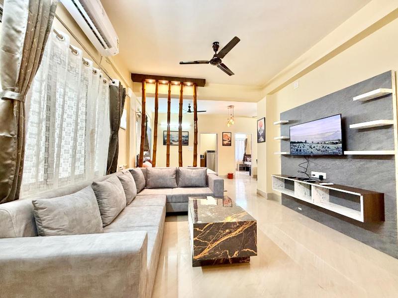 Astonishing 3BHK near Biswa Bangla Exhibition Center Kolkata - image 11