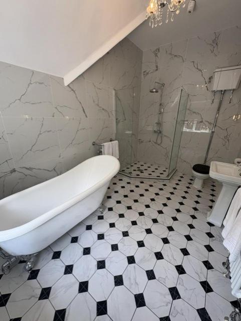 The Jacobean Hotel - image 44