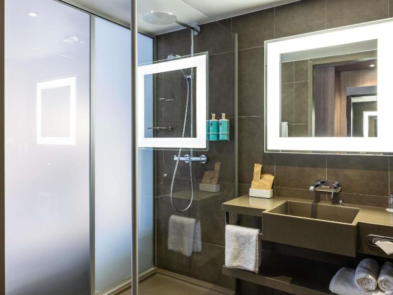 Novotel Leeds Centre - image 7