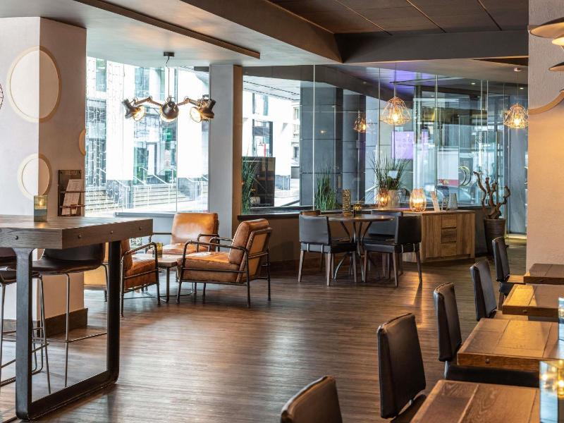 Novotel Leeds Centre - image 11