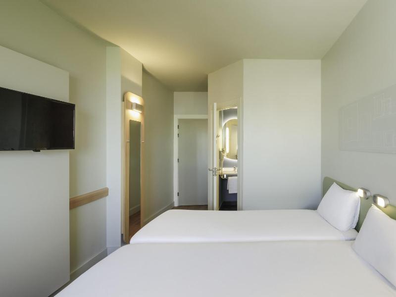 ibis budget Malaga Aeropuerto Avenida Velazquez - image 13