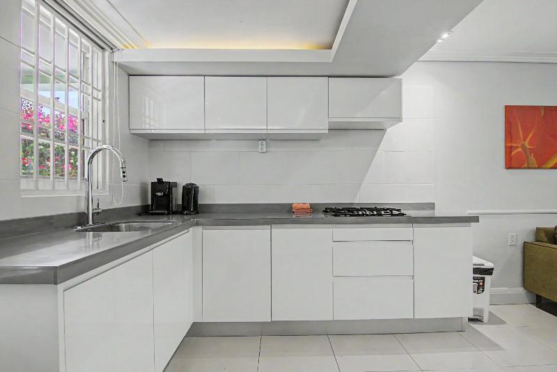 Coral Breeze Apartment with shared pool for 4 people - image 34