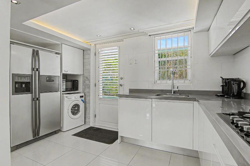 Coral Breeze Apartment with shared pool for 4 people - image 38