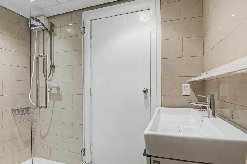 Coral Breeze Apartment with shared pool for 4 people - image 23
