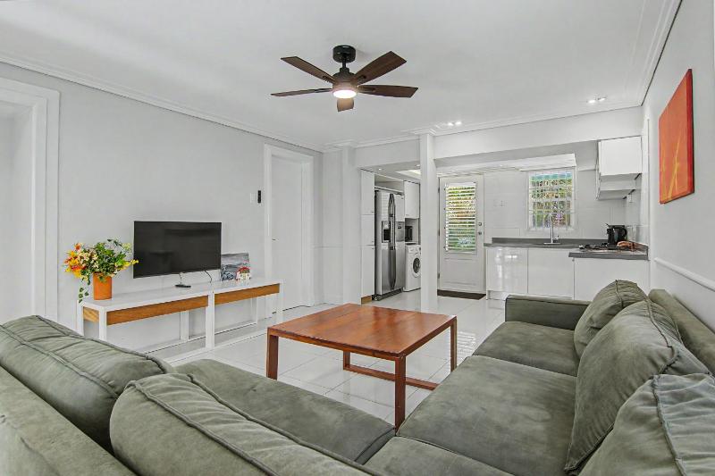 Coral Breeze Apartment with shared pool for 4 people - image 20