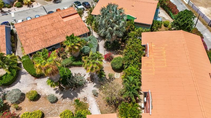Coral Breeze Apartment with shared pool for 4 people - image 27