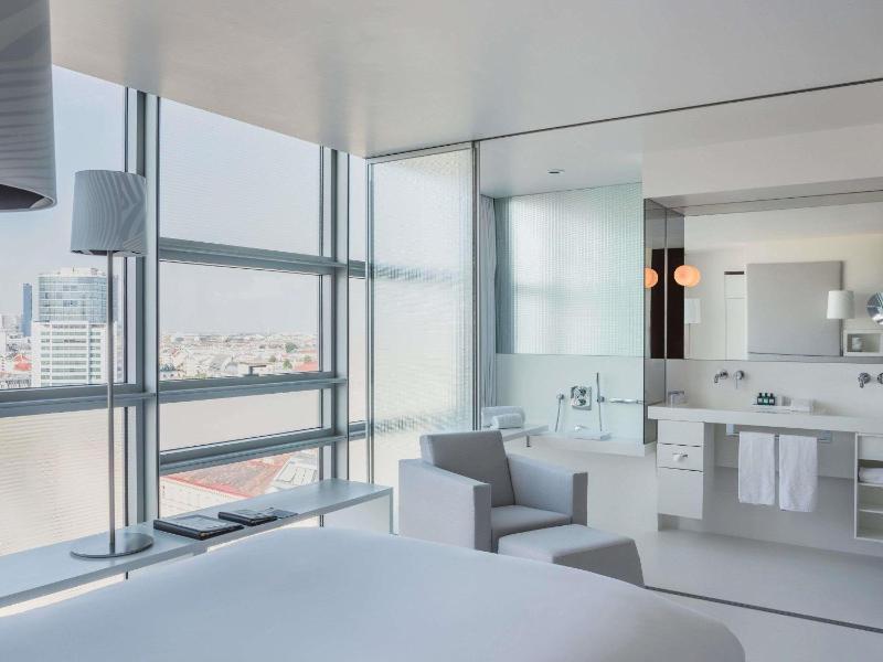 SO Vienna Hotel - image 4