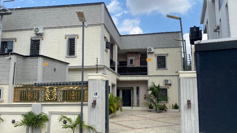 Zemira Apartments Fully Furnished 2 Bedroom for Short Let - image 16