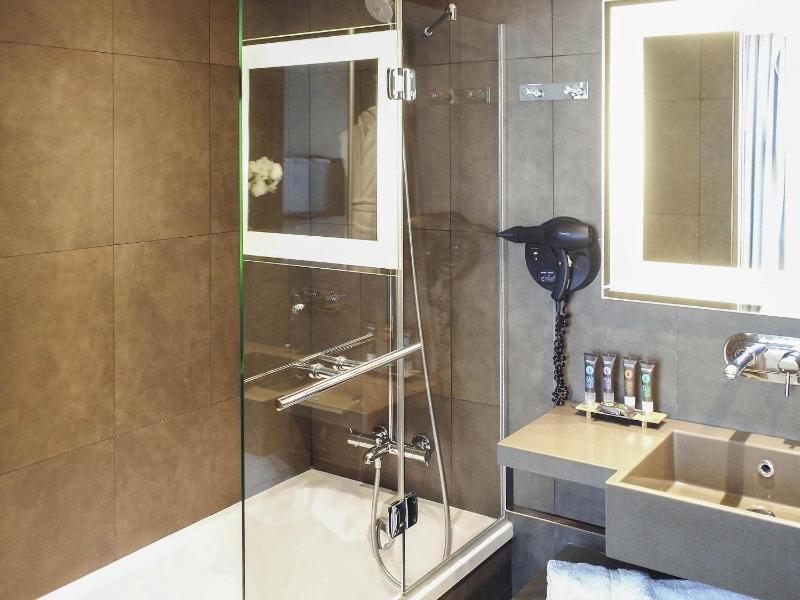 Novotel SPA Rennes Centre Gare - image 23
