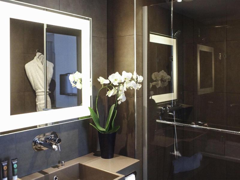 Novotel SPA Rennes Centre Gare - image 10