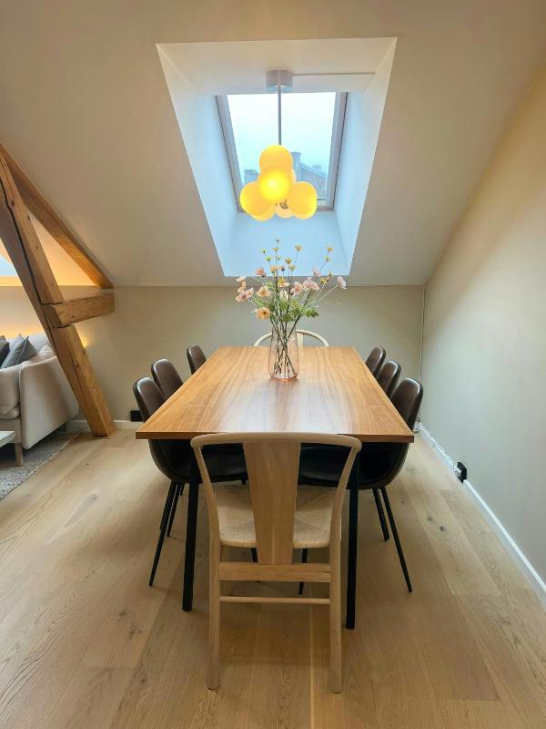 Loft flat with exposed beams and 4 m ceilings - image 7