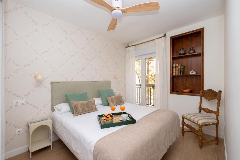 ChezmoiHomes Central Prime Apartment II FREE Parking - image 10