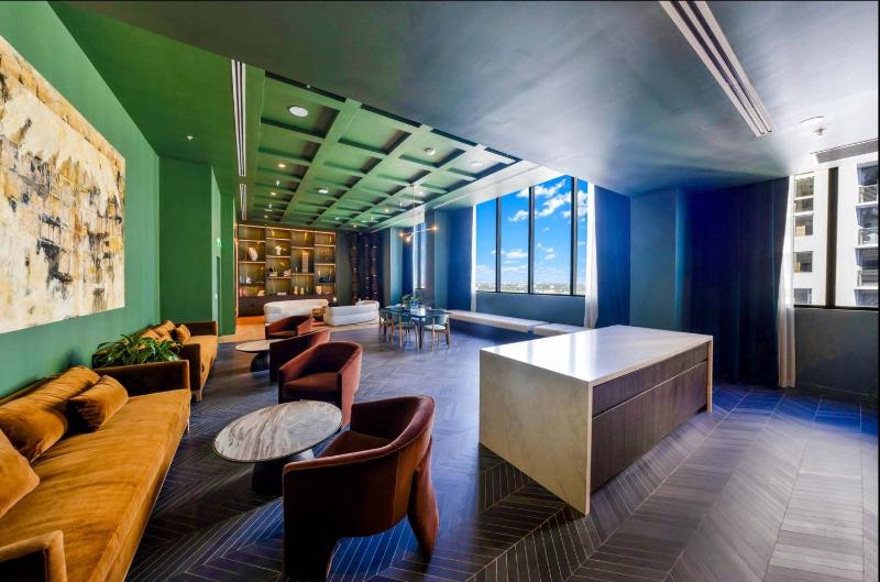 The Crosby Hotel World Center - image 4