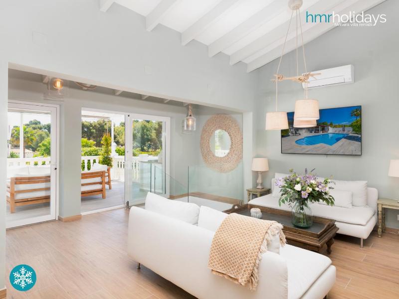 Villa Lorenza by HMR Holidays - image 16
