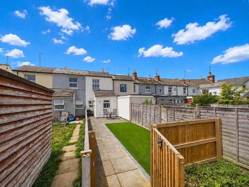 NEW Duke Street by Signature Stays - Garden with Parking - image 14