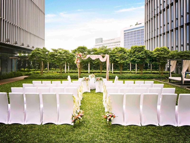 Sofitel Singapore City Centre - image 9