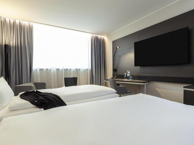 Novotel Duesseldorf Airport - image 40