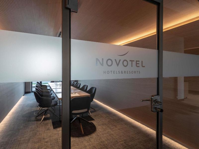 Novotel Duesseldorf Airport - image 17