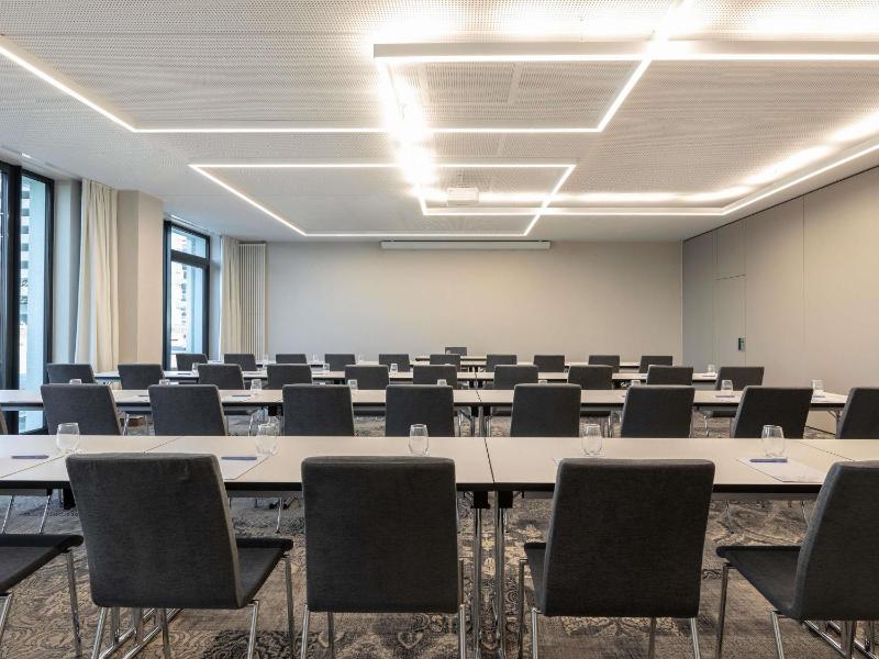 Novotel Duesseldorf Airport - image 20