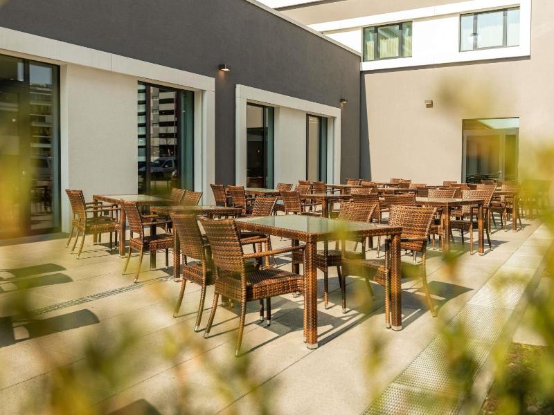 Novotel Duesseldorf Airport - image 22