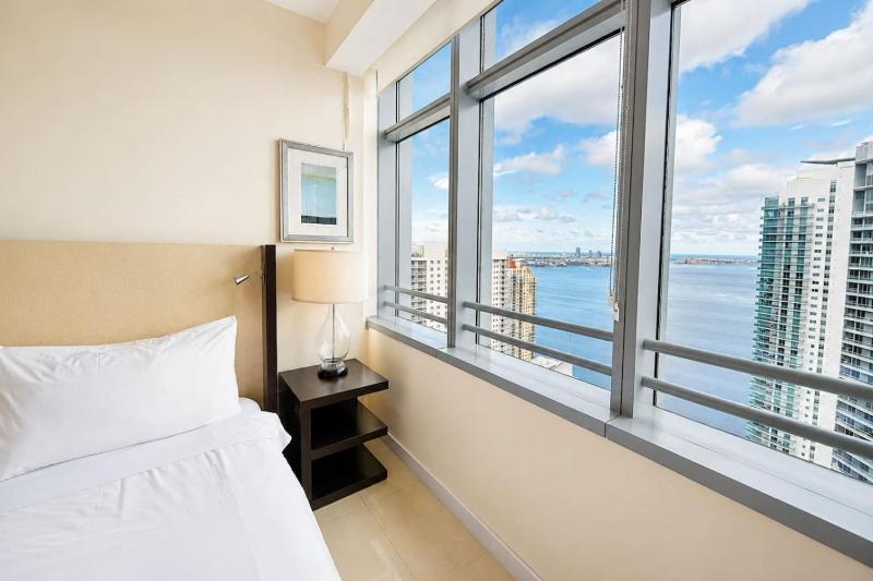 Ocean Views 1BR Condo - image 14