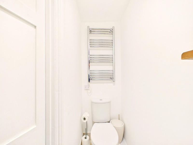 NEW Modern Fairview Home by Signature Stays - Sleeps 8 - Parking - image 12