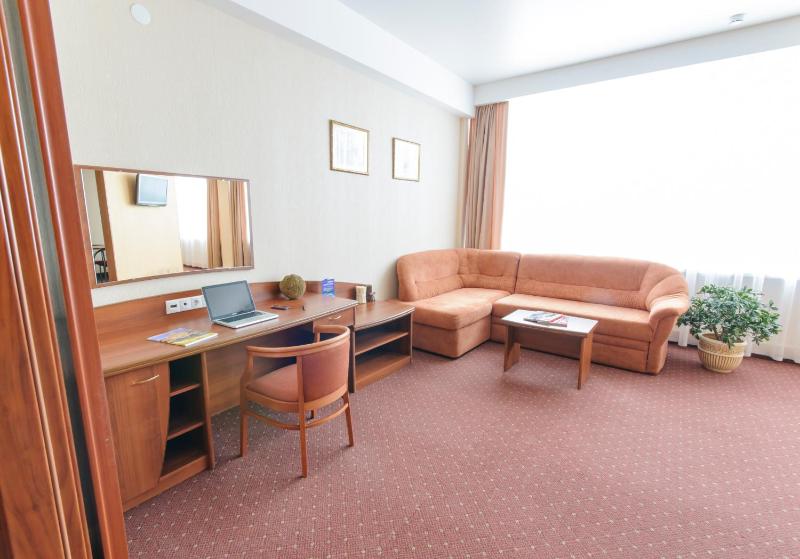 Apartment with Atrium View image 2