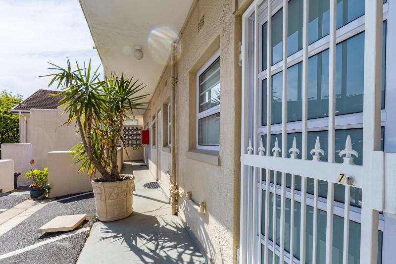 Pet-Friendly Studio With Private Patio And By Ctha - image 10