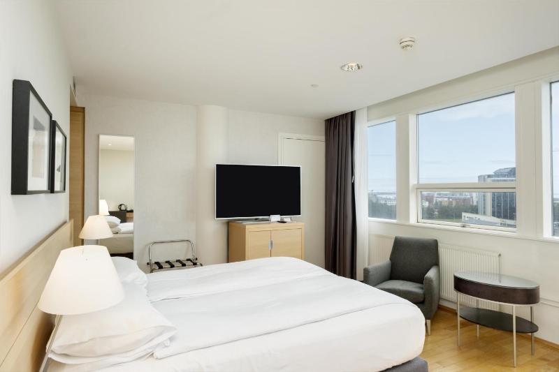 Hilton Reykjavik Nordica - image 12