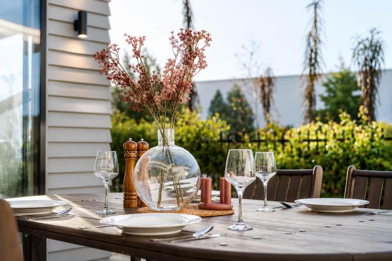 Zenith Escapes Your Quintessential 4BR Haven - image 42