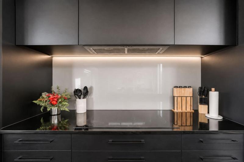 Zenith Escapes Your Quintessential 4BR Haven - image 12