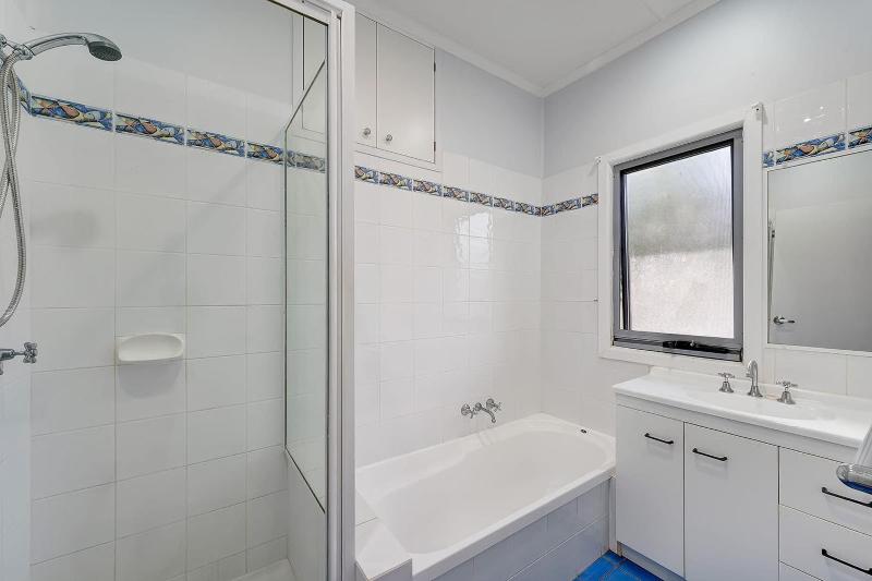 Verney Beachside Getaway - image 2