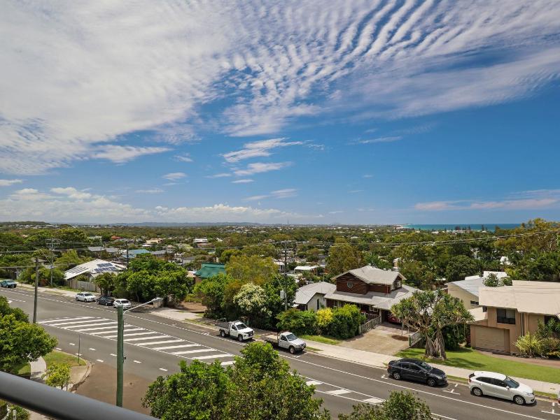 Points North Unit 507 - Caloundra - image 9